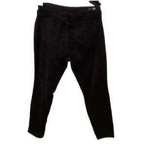 KUT from the Kloth size 12P skinny ankle black corduroy pants. 26” inseam
